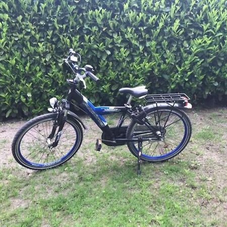Charmante Woning Op Rustig Park Met Fietsen Epe Exterior foto