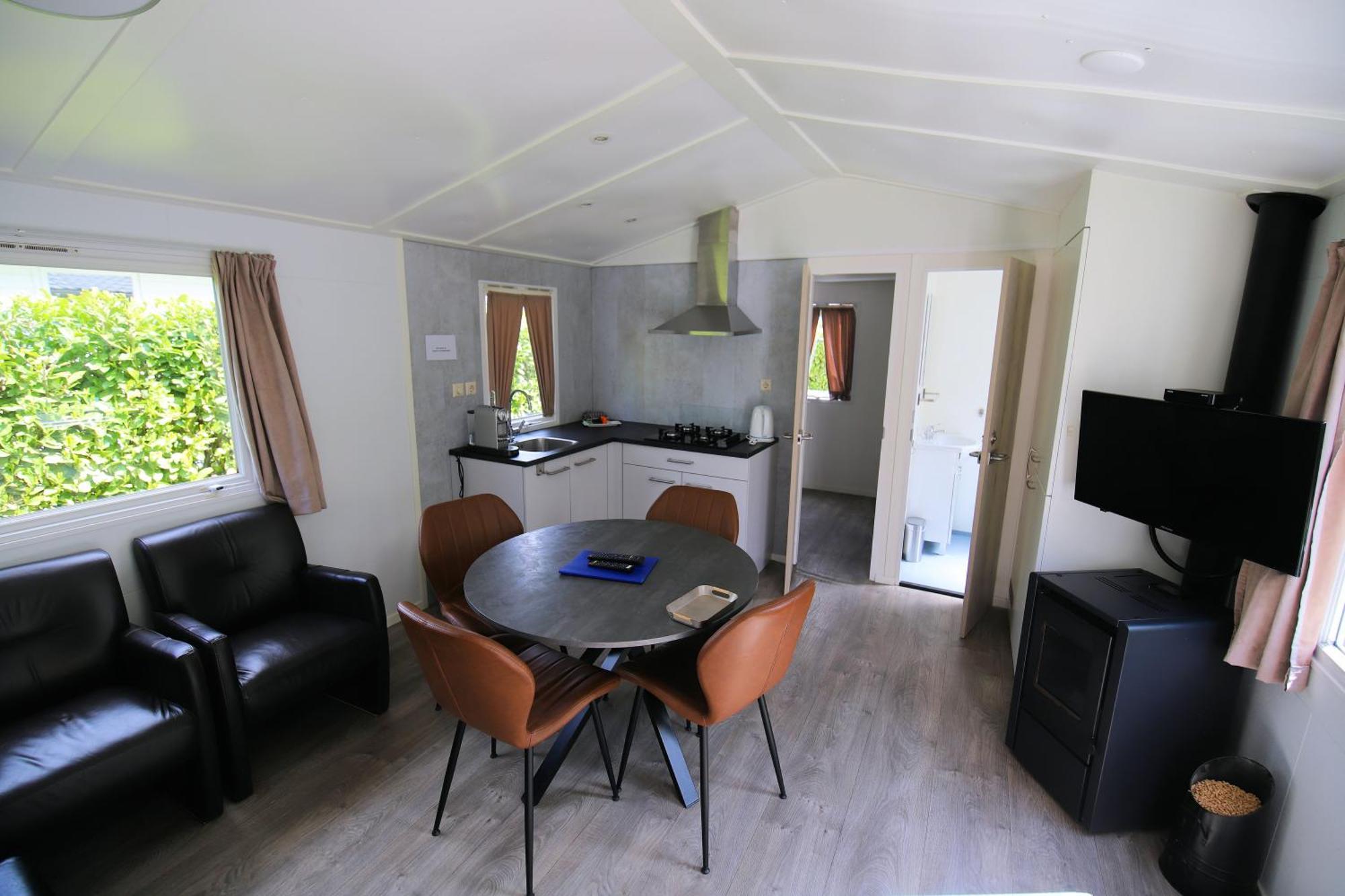 Charmante Woning Op Rustig Park Met Fietsen Epe Exterior foto